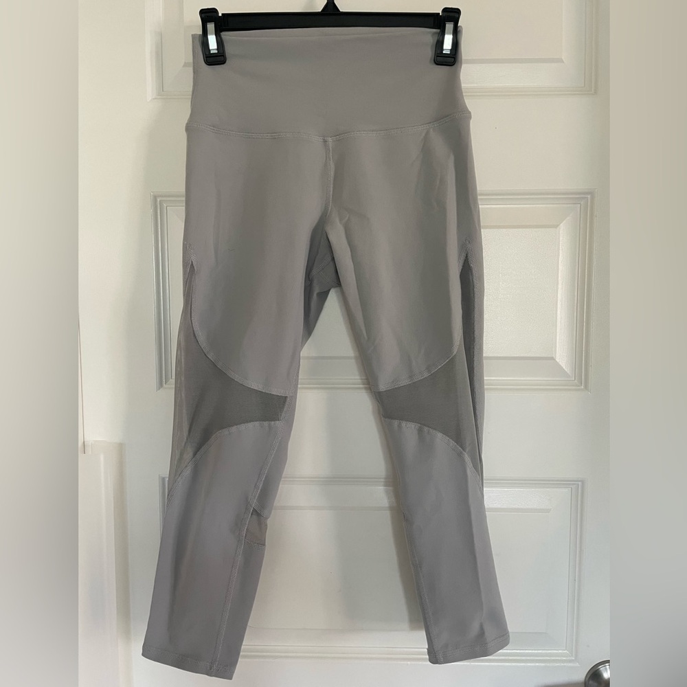 Alo cropped workout pants
